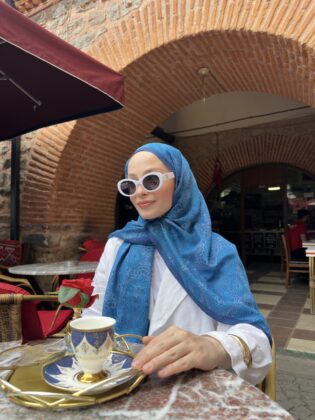 Şeyda'nın Tercihi Lovury İpeksi Şal Aden Desen Mavi