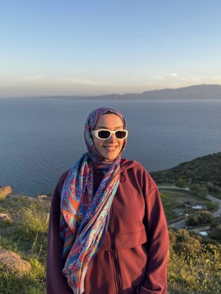 Şeyma'nın Tercihi Lovury İpeksi Şal Etnik Bloom